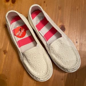 Roxy slip on